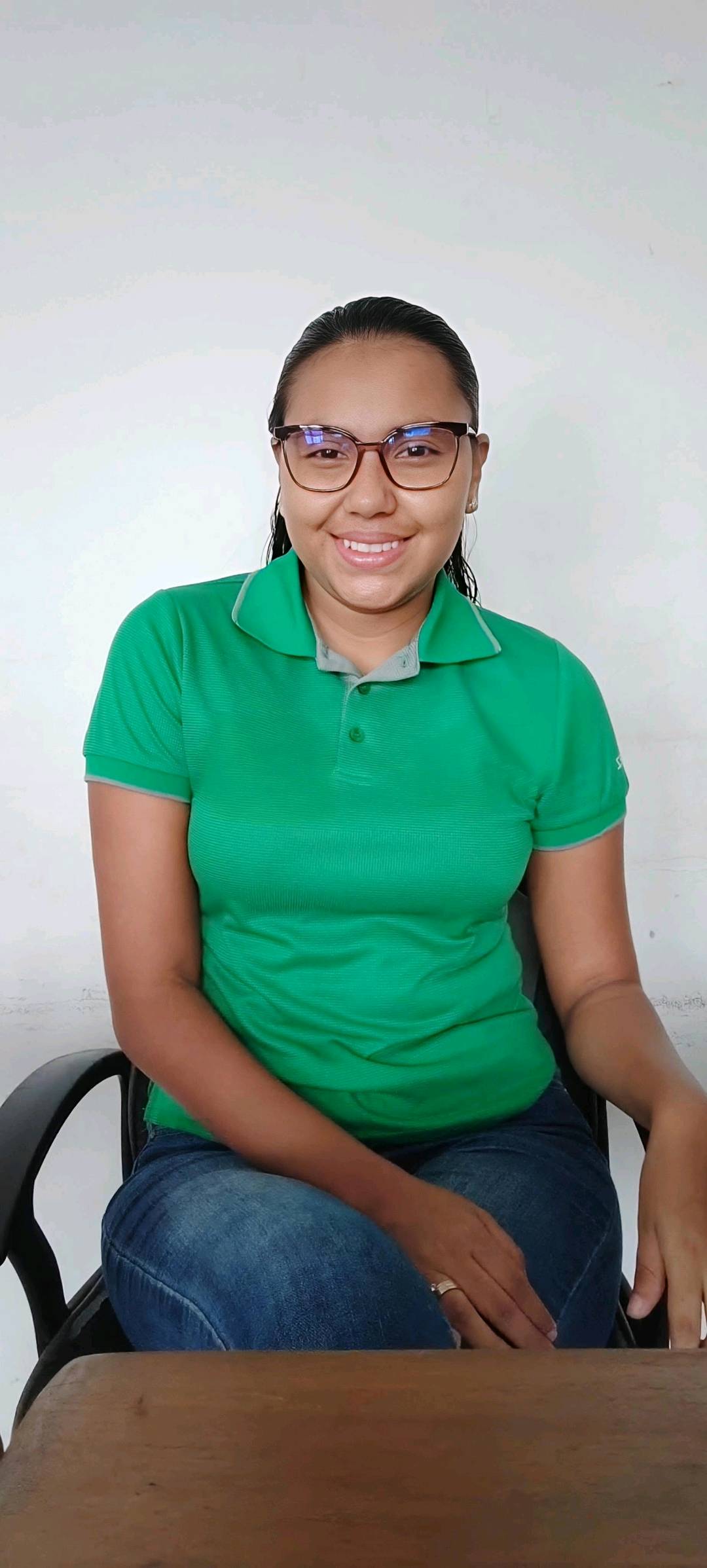 Girl online on VidizzyChat — Fran from Costa Rica